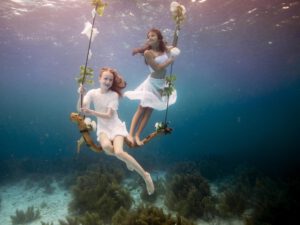 underwater swing photoshoot in bonaire