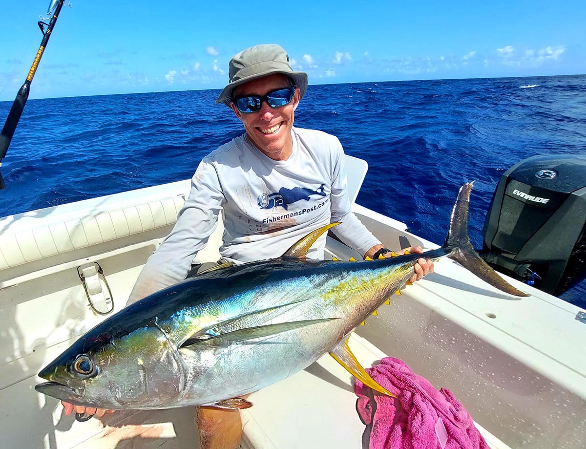 yellowfin tuna with fishing charter